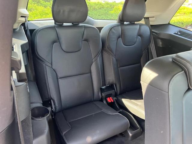 Photo of 2023 Denim Blue Metallic Volvo XC90 Recharge Plug-In Hybrid