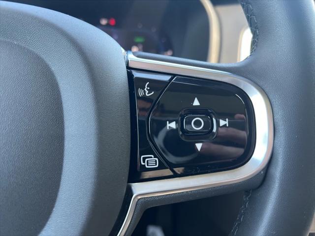Photo of 2023 Denim Blue Metallic Volvo XC90 Recharge Plug-In Hybrid