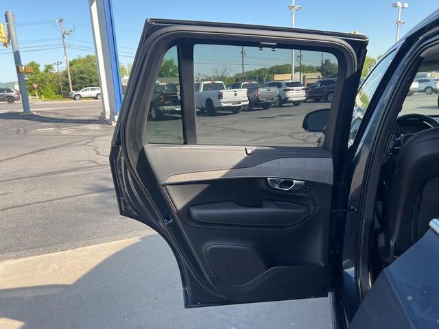Photo of 2023 Denim Blue Metallic Volvo XC90 Recharge Plug-In Hybrid