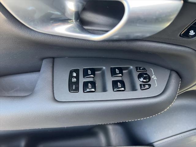 Photo of 2023 Denim Blue Metallic Volvo XC90 Recharge Plug-In Hybrid