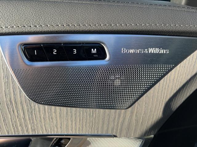 Photo of 2025 Denim Blue Volvo XC90 Plug-In Hybrid