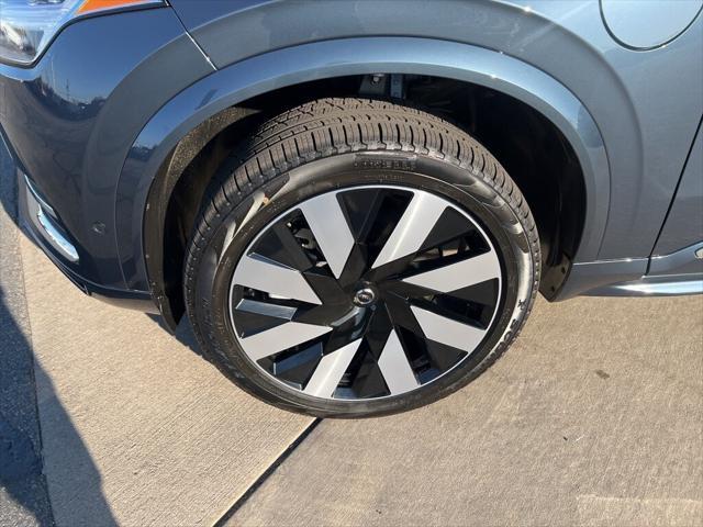 Photo of 2025 Denim Blue Volvo XC90 Plug-In Hybrid