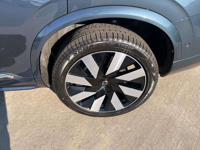 Photo of 2025 Denim Blue Volvo XC90 Plug-In Hybrid