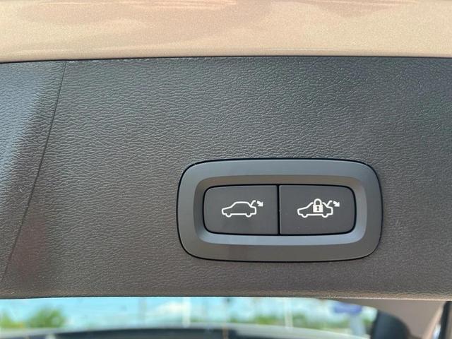 Photo of 2026 Aurora Silver Volvo XC40