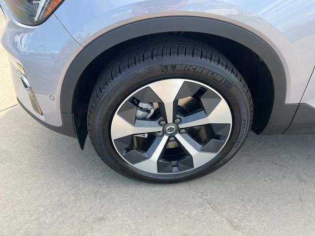 Photo of 2026 Aurora Silver Volvo XC40