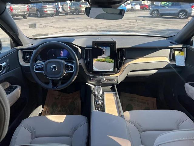 Photo of 2026 Crystal White Metallic Volvo XC60