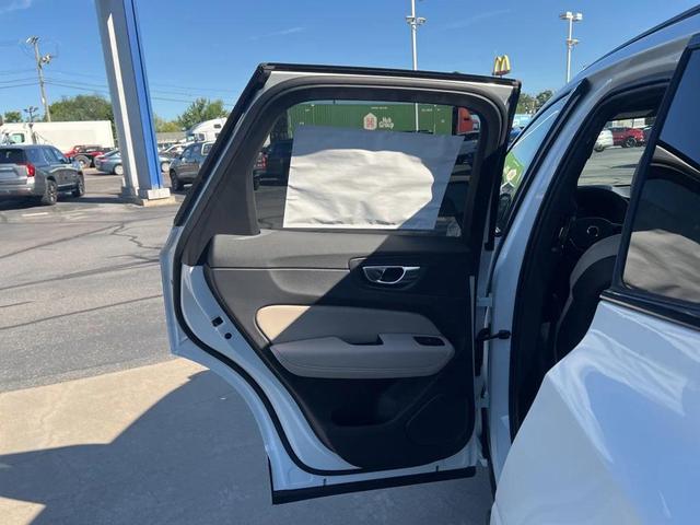 Photo of 2026 Crystal White Metallic Volvo XC60