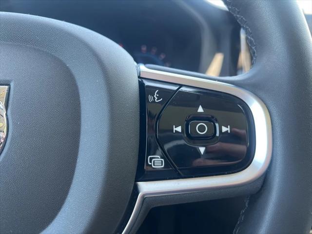 Photo of 2023 Bright Dusk Volvo XC60