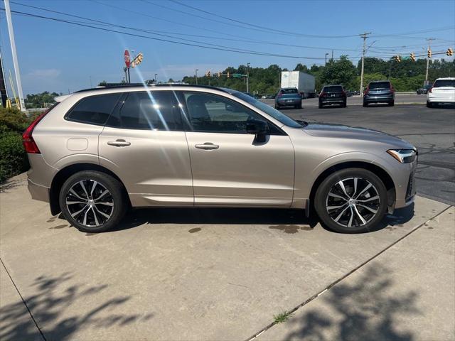 Photo of 2023 Bright Dusk Volvo XC60