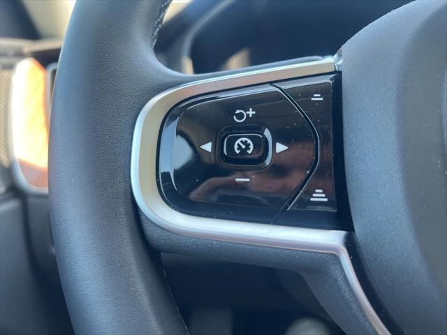 Photo of 2023 Bright Dusk Volvo XC60