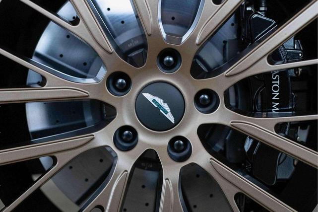 Photo of 2025 Black Aston Martin DBX