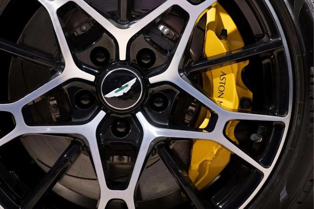 Photo of 2023 Magnetic Silver Aston Martin Vantage