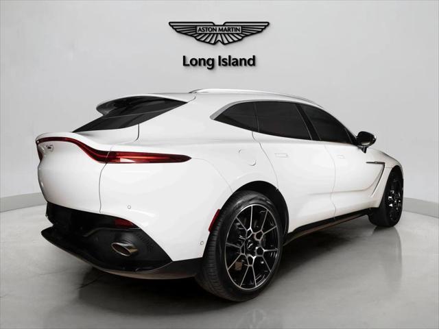 Photo of 2021 Lunar White Aston Martin DBX
