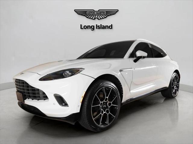Photo of 2021 Lunar White Aston Martin DBX