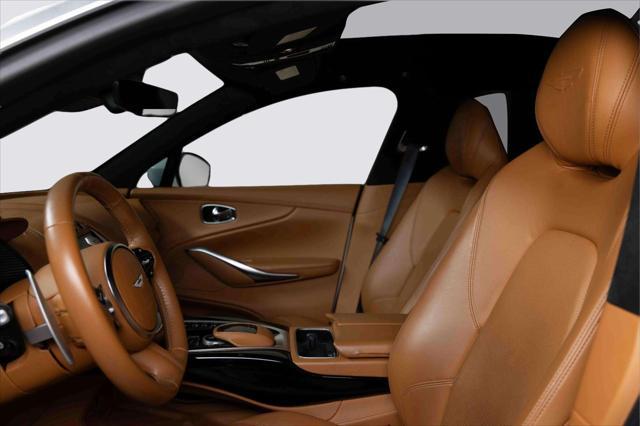 Photo of 2021 Lunar White Aston Martin DBX