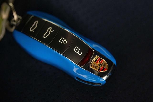 Photo of 2024 Shark Blue Porsche 718 Cayman
