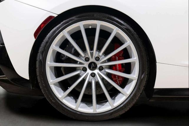 Photo of 2020 Silica White McLaren GT