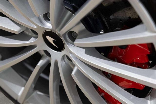 Photo of 2020 Silica White McLaren GT