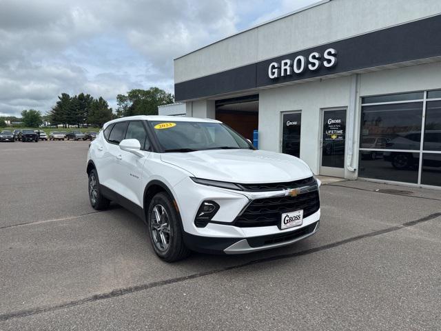 Photo of 2023 Summit White Chevrolet Blazer
