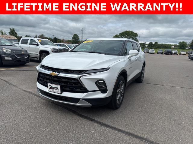 Photo of 2023 Summit White Chevrolet Blazer