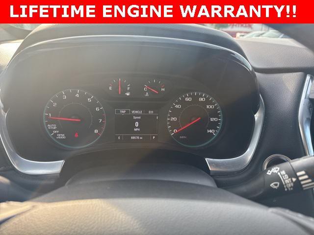 Photo of 2022 Northsky Blue Metallic Chevrolet Traverse