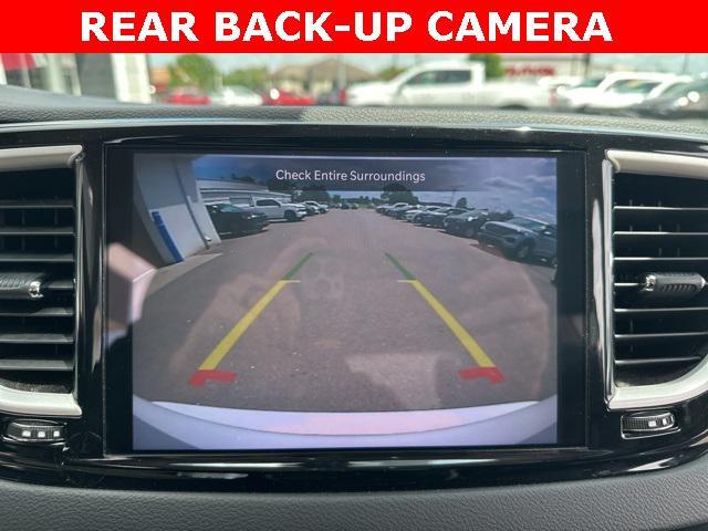Photo of 2023 Bright White Clearcoat Chrysler Pacifica