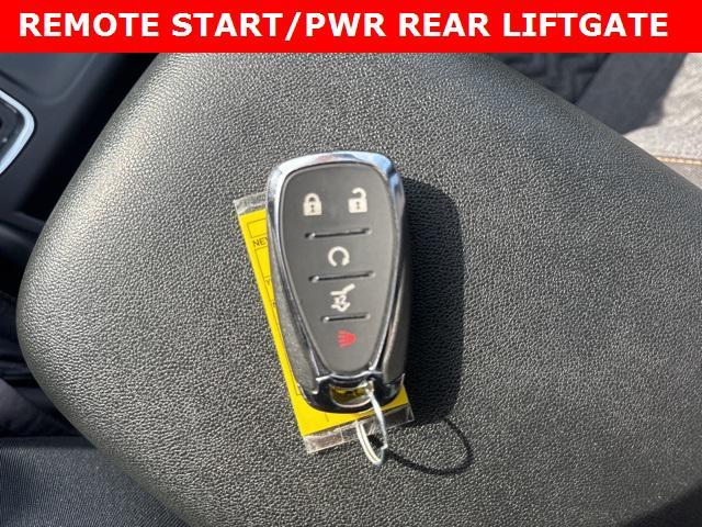 Photo of 2024 Summit White Chevrolet Equinox