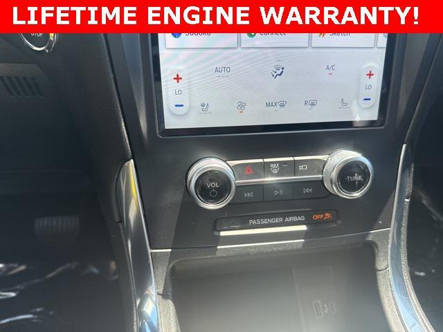 Photo of 2024 Blue Metallic Ford Edge