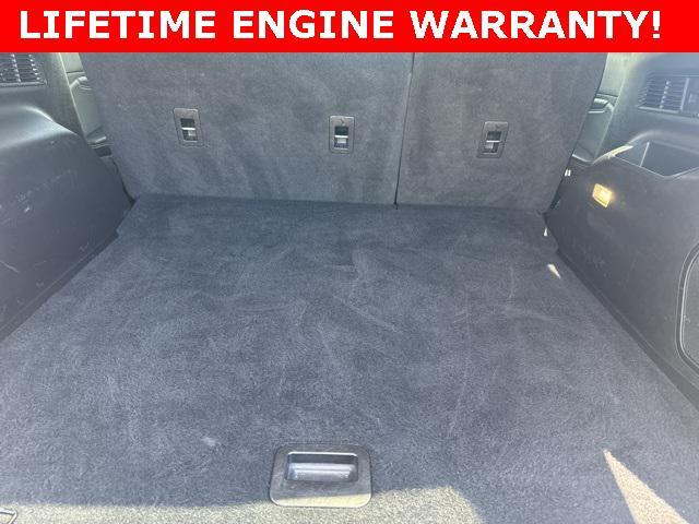 Photo of 2024 Blue Metallic Ford Edge