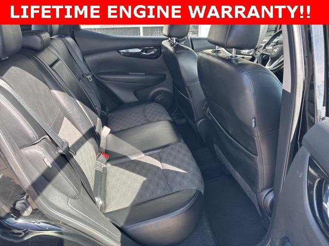 Photo of 2022 Magnetic Black Pearl Nissan Rogue Sport