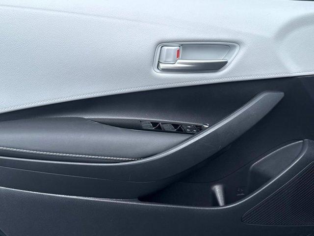 Photo of 2021 Blue Toyota Corolla Hatchback