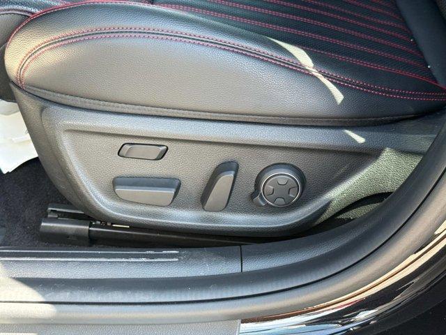 Photo of 2024 Vik Black Genesis G70