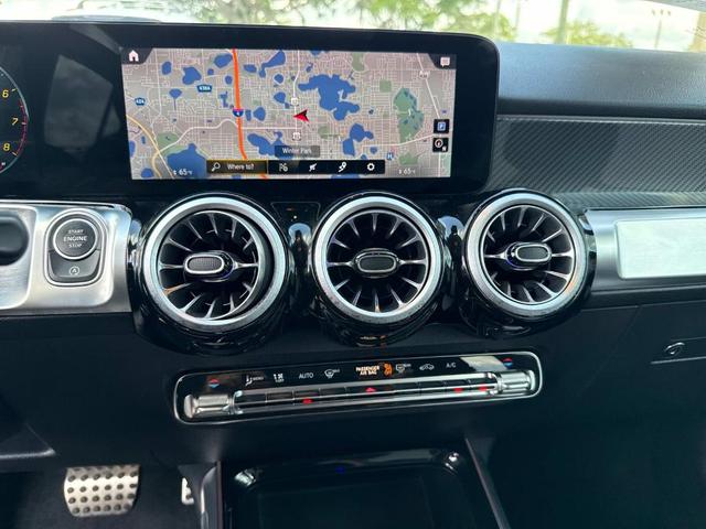 Photo of 2022 Silver Mercedes-Benz GLB 250