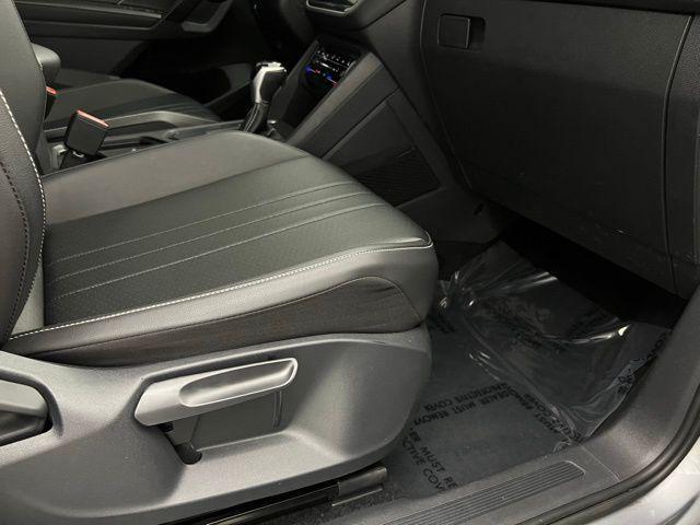Photo of 2022 Silver Metallic Volkswagen Tiguan