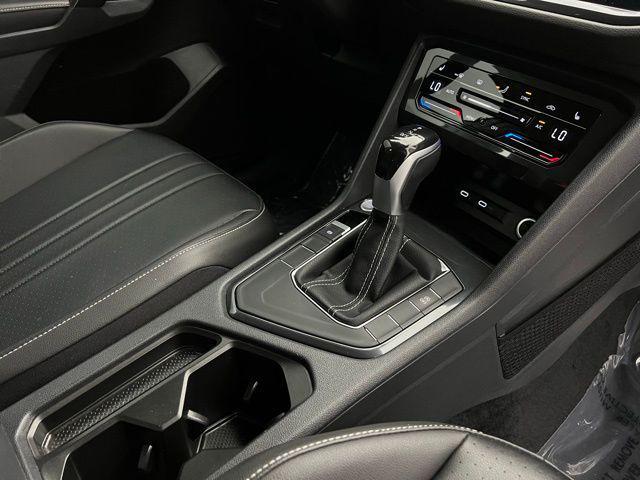 Photo of 2022 Silver Metallic Volkswagen Tiguan