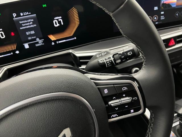 Photo of 2024 Glacial White Pearl Kia Sorento