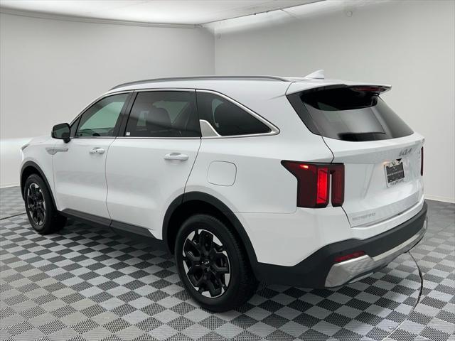 Photo of 2024 Glacial White Pearl Kia Sorento
