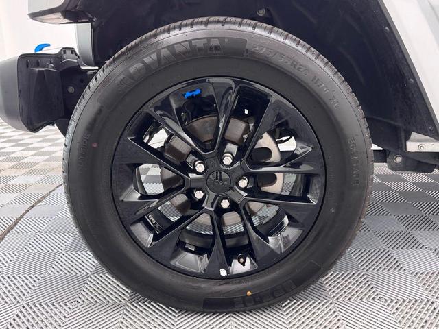 Photo of 2023 Silver Zynith Clearcoat Jeep Wrangler 4xe