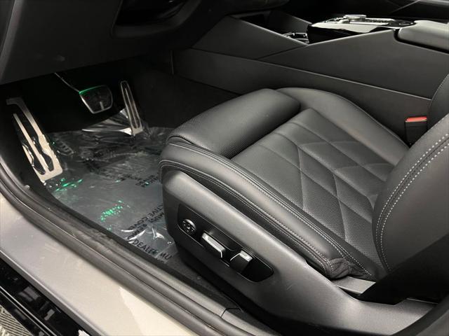 Photo of 2024 Gray BMW 530