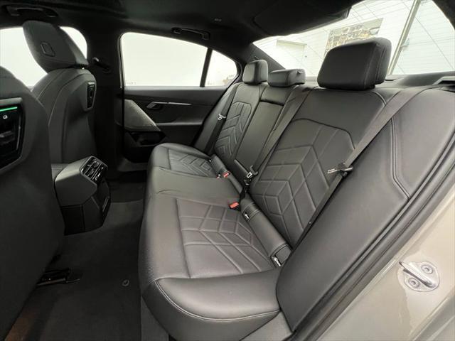 Photo of 2024 Gray BMW 530