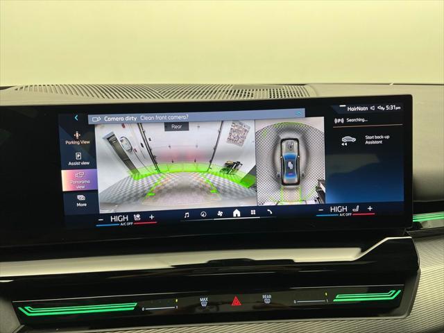Photo of 2024 Gray BMW 530