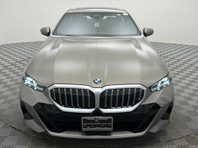 Photo of 2024 Gray BMW 530