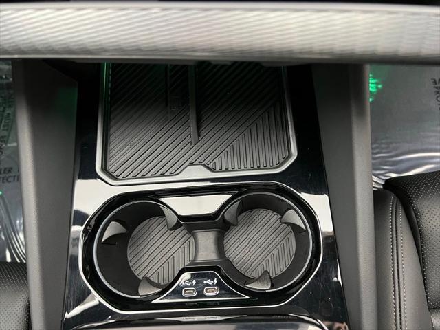 Photo of 2024 Gray BMW 530