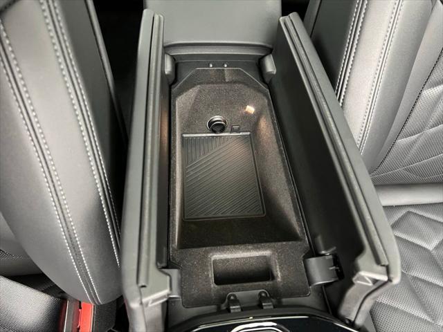 Photo of 2024 Gray BMW 530