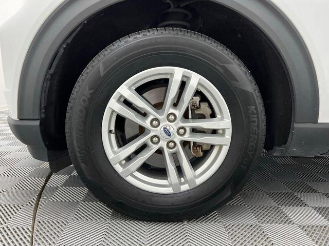 Photo of 2023 Oxford White Ford Explorer