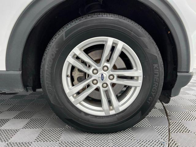 Photo of 2023 Oxford White Ford Explorer