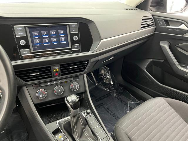 Photo of 2022 Deep Black Pearl Volkswagen Jetta