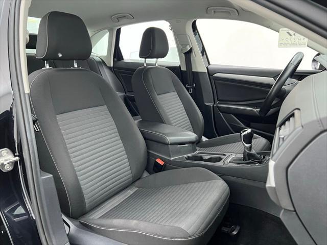 Photo of 2022 Deep Black Pearl Volkswagen Jetta