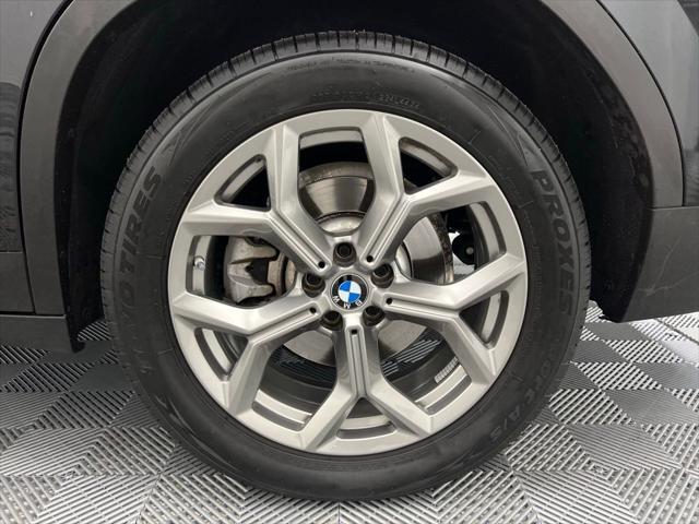 Photo of 2024 Black BMW X4