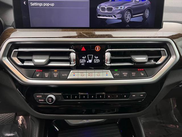 Photo of 2024 Black BMW X4